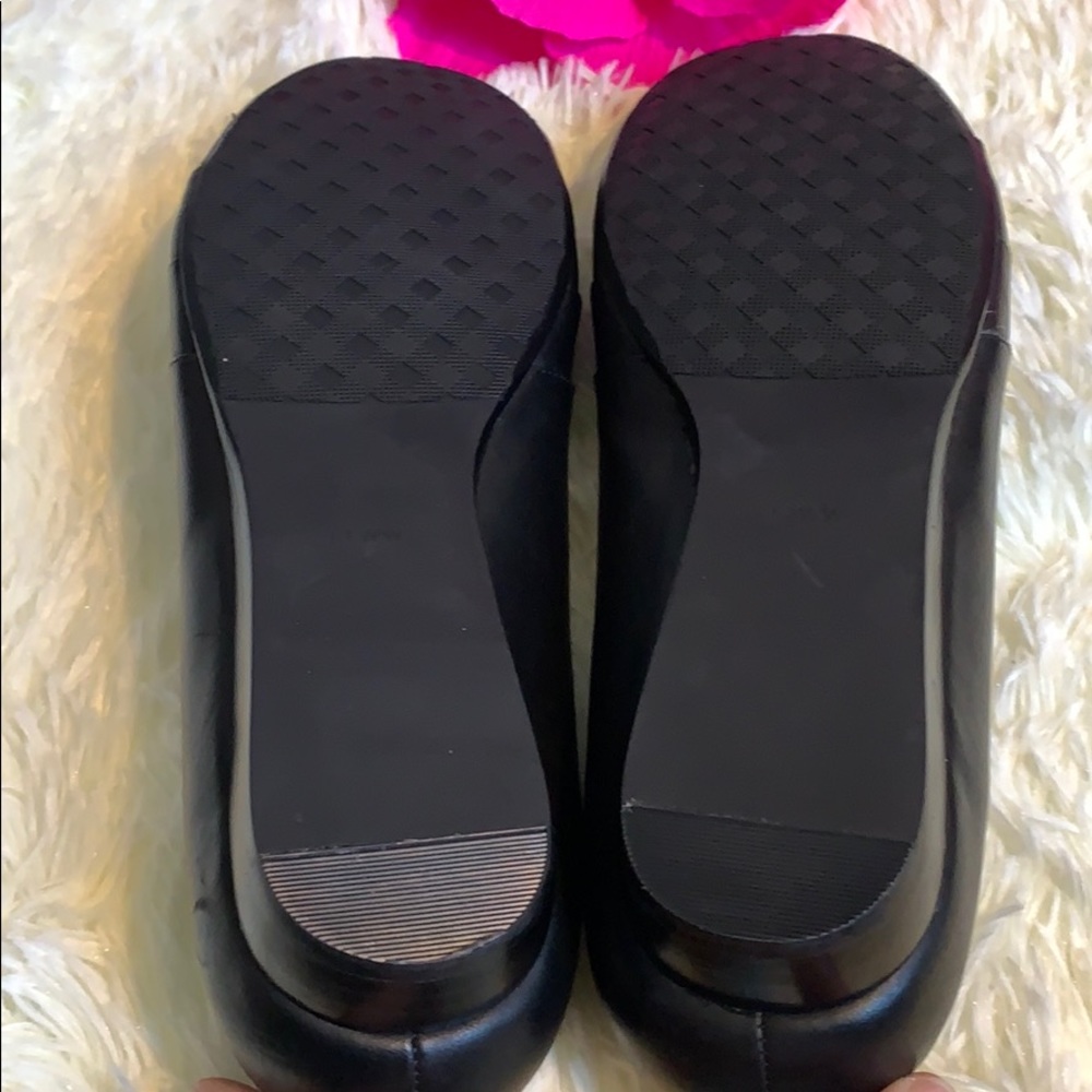 Nwot Array Leather Flats Wide Width - image 4